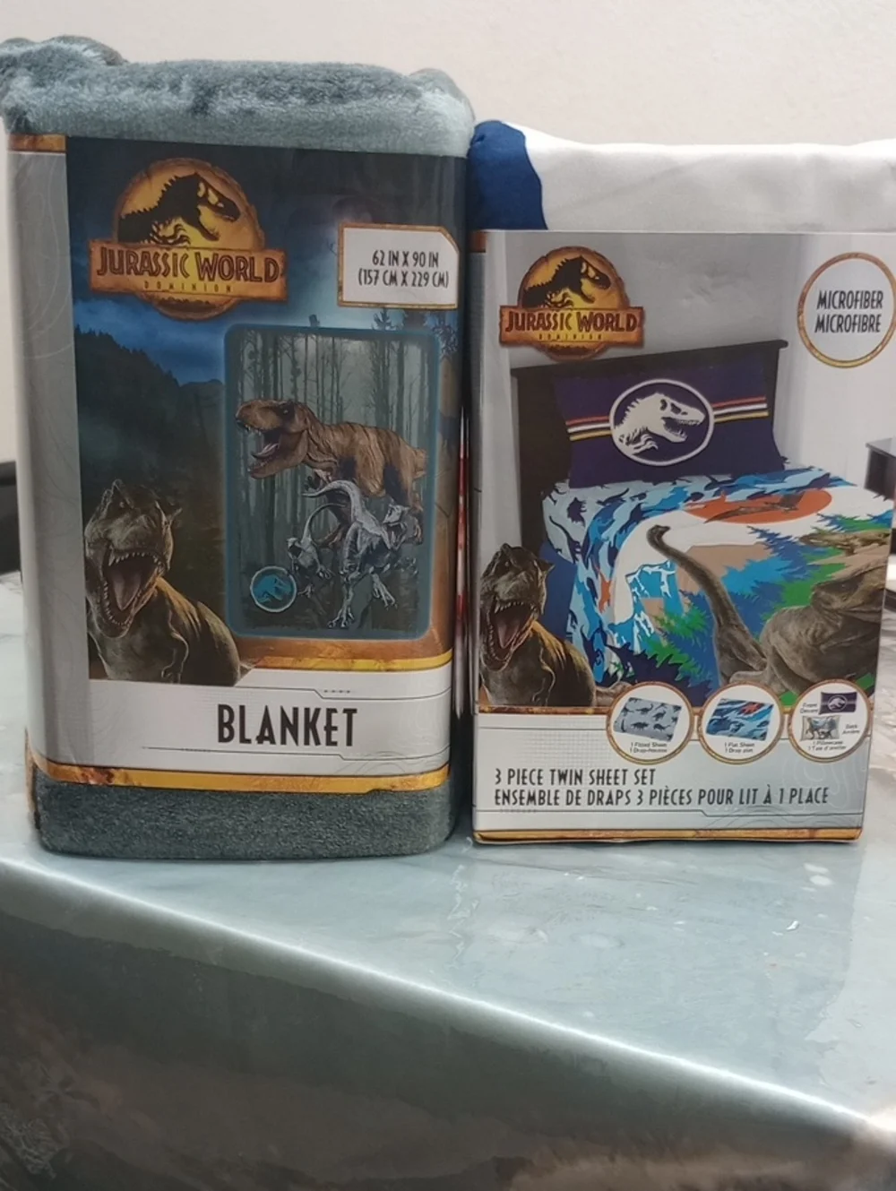 Kids Jurassic Park Microfiber Throw And 3pc Twin Sheet Set